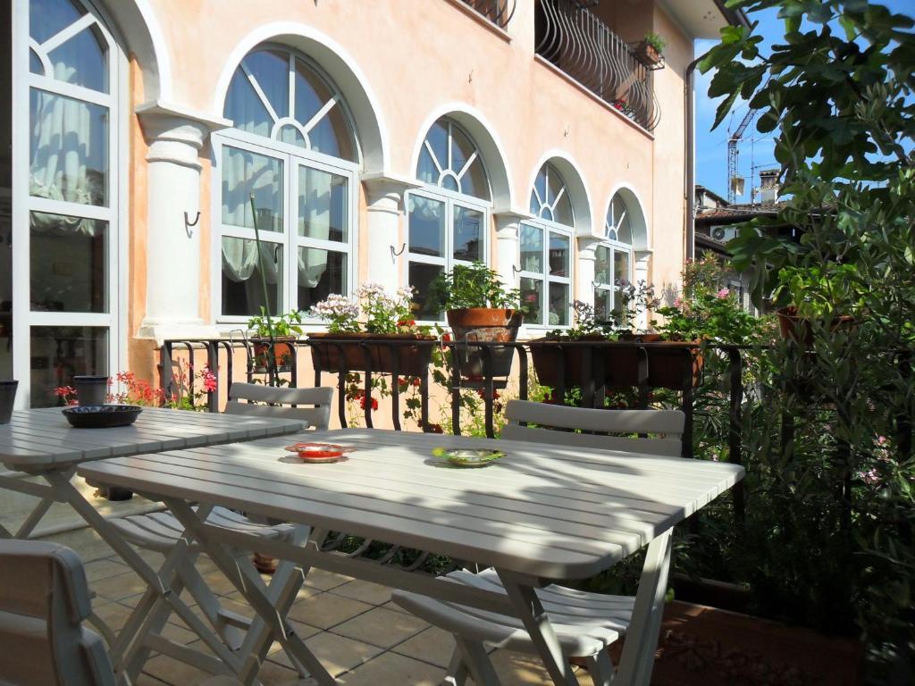 Bed & Breakfast Belfiore Lonato Exterior photo